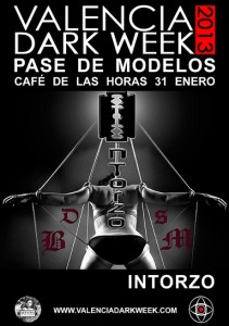 Cartel del pase de modelos de Intorzo en el Café de las Horas (Valencia Dark Week)