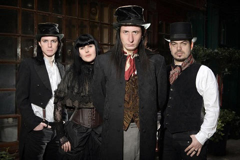 Foto promocional de Red Sun Revival (2012)
